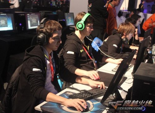 Spirit 将 Falcons 淘汰出 2025 年 StarLadder 布达佩斯 Major 淘汰赛