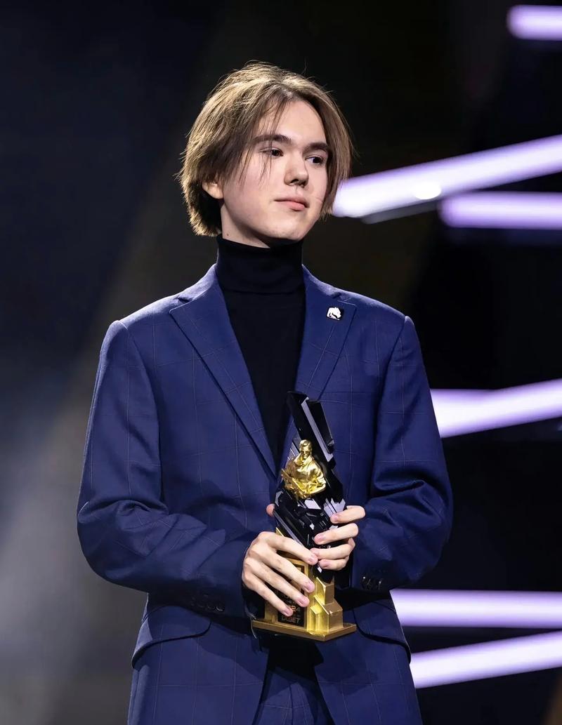 sheer ：Faker是自己电竞榜样 特别纯粹的选手