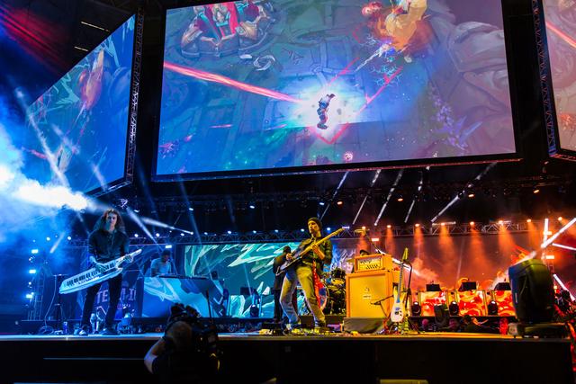 2024 LPL 全明星赛-有趣的统计数据： rookie 是最年长的选手； bin 是最年轻的选手