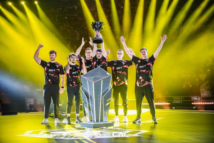 FaZe Clan vs Ninjas in Pyjamas 比赛预测 - ESL Pro League 第20赛季